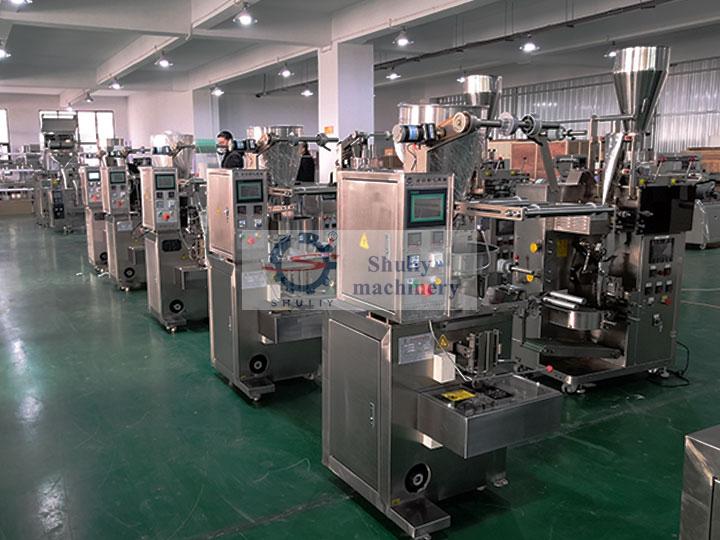 automatic sauch pouch packing machine