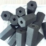 briquettes de charbon de bois hexagonales