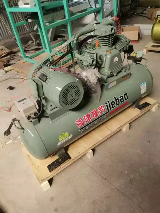 必要なエアコンプレッサー