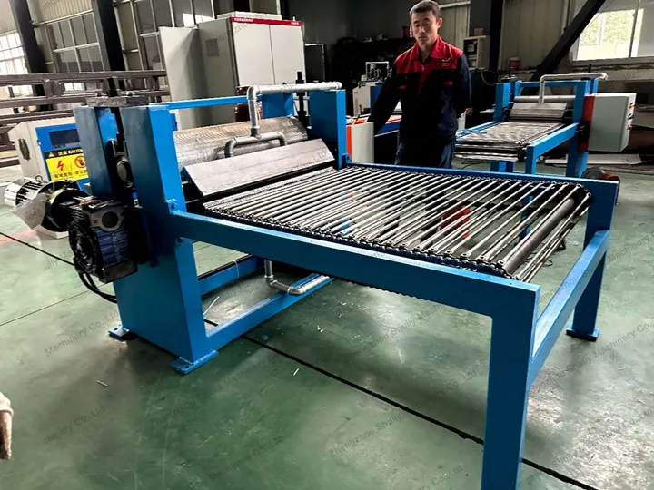 コンベヤを備えたACP剥離機